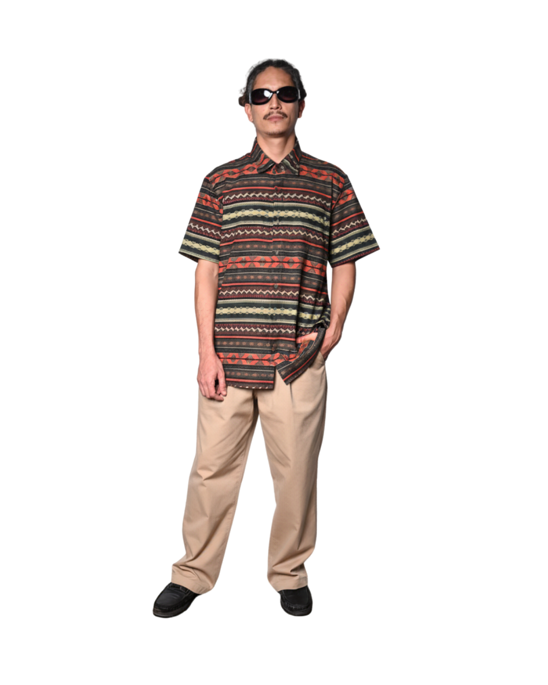 Camisa Mila de lino CHIDO inspirada en las grecas zapotecas. Diseño contemporáneo con identidad mexicana. Parte de la colección SIgnature.