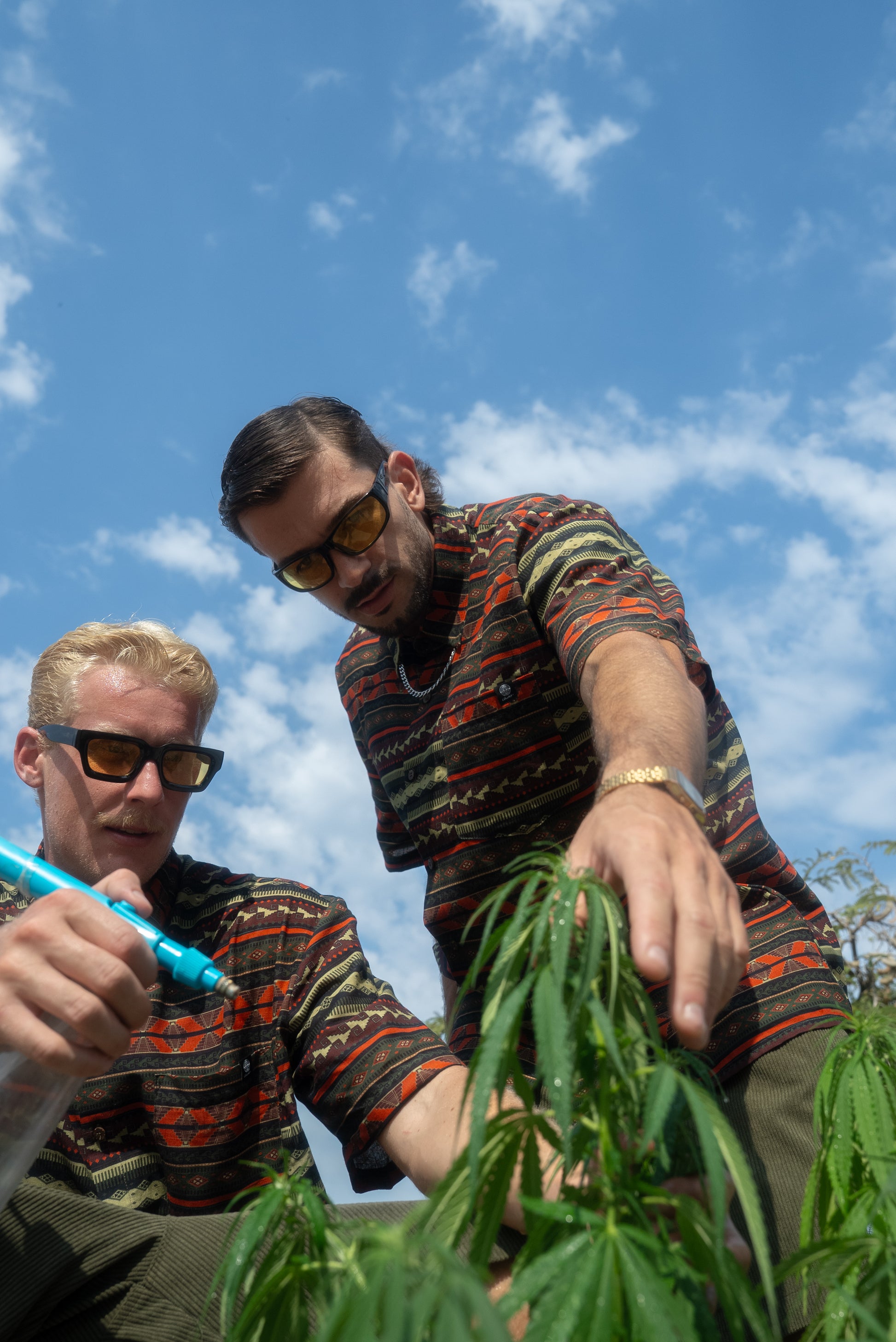 Camisa Mitla CHIDO que fusiona herencia cultural mexicana y streetwear contemporáneo