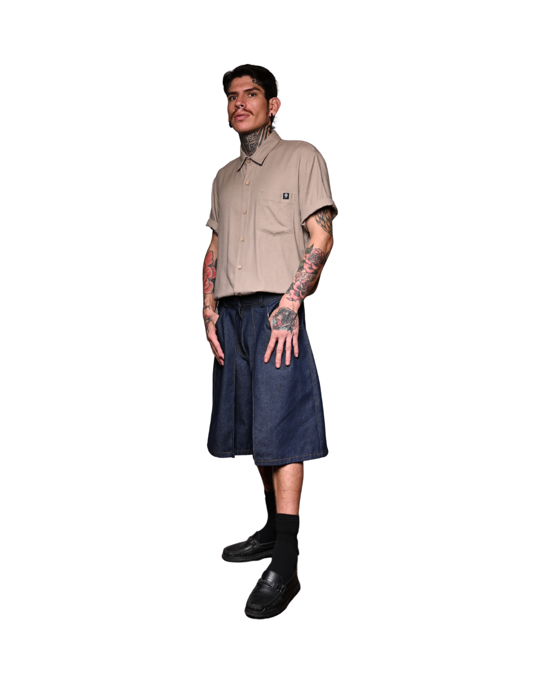 Khaki linen shirt. Signature