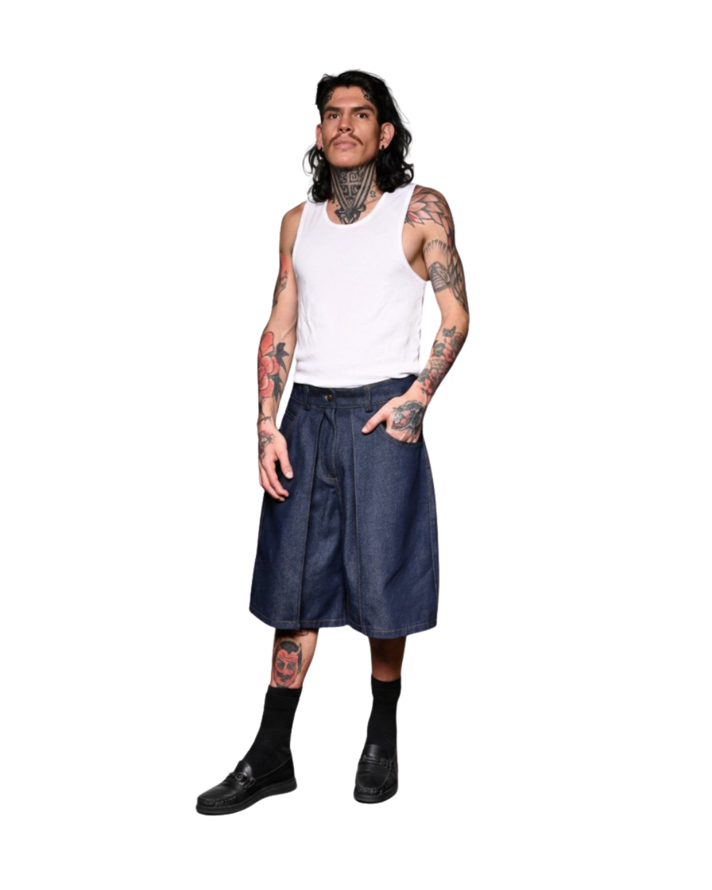 Modelo usando los Jorts Oversize de Mezclilla Audacia EEE CHIDO