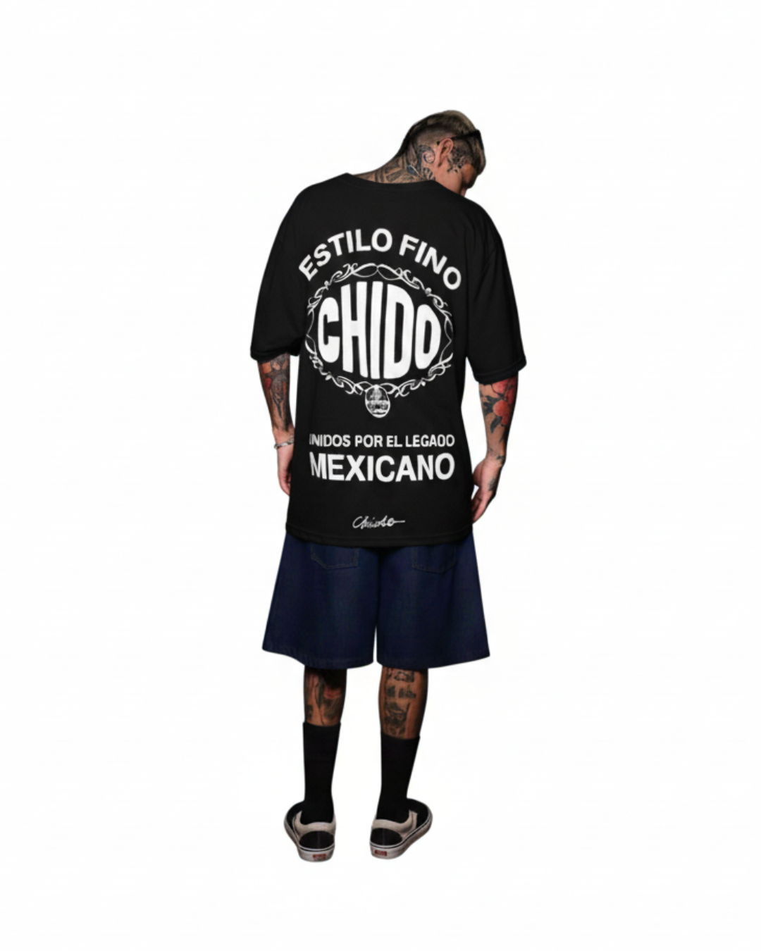 Playera negra CHIDO de inspiración chicana hecha en México
