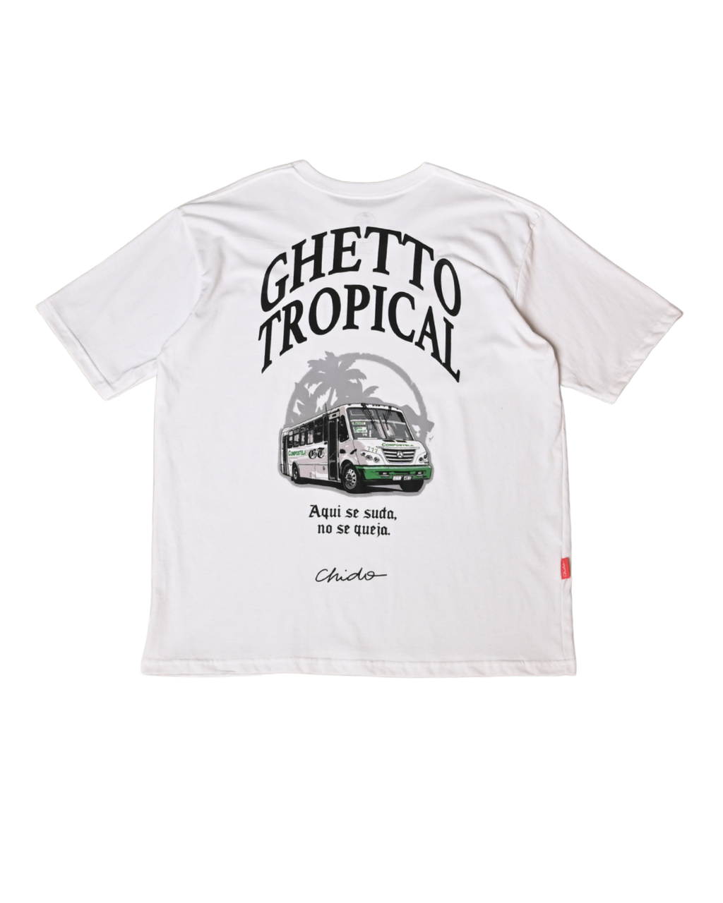 Playera blanca oversized con gráfico Ghetto Tropical. Corte amplio, diseño streetwear y esencia mexicana. CHIDO Signature.