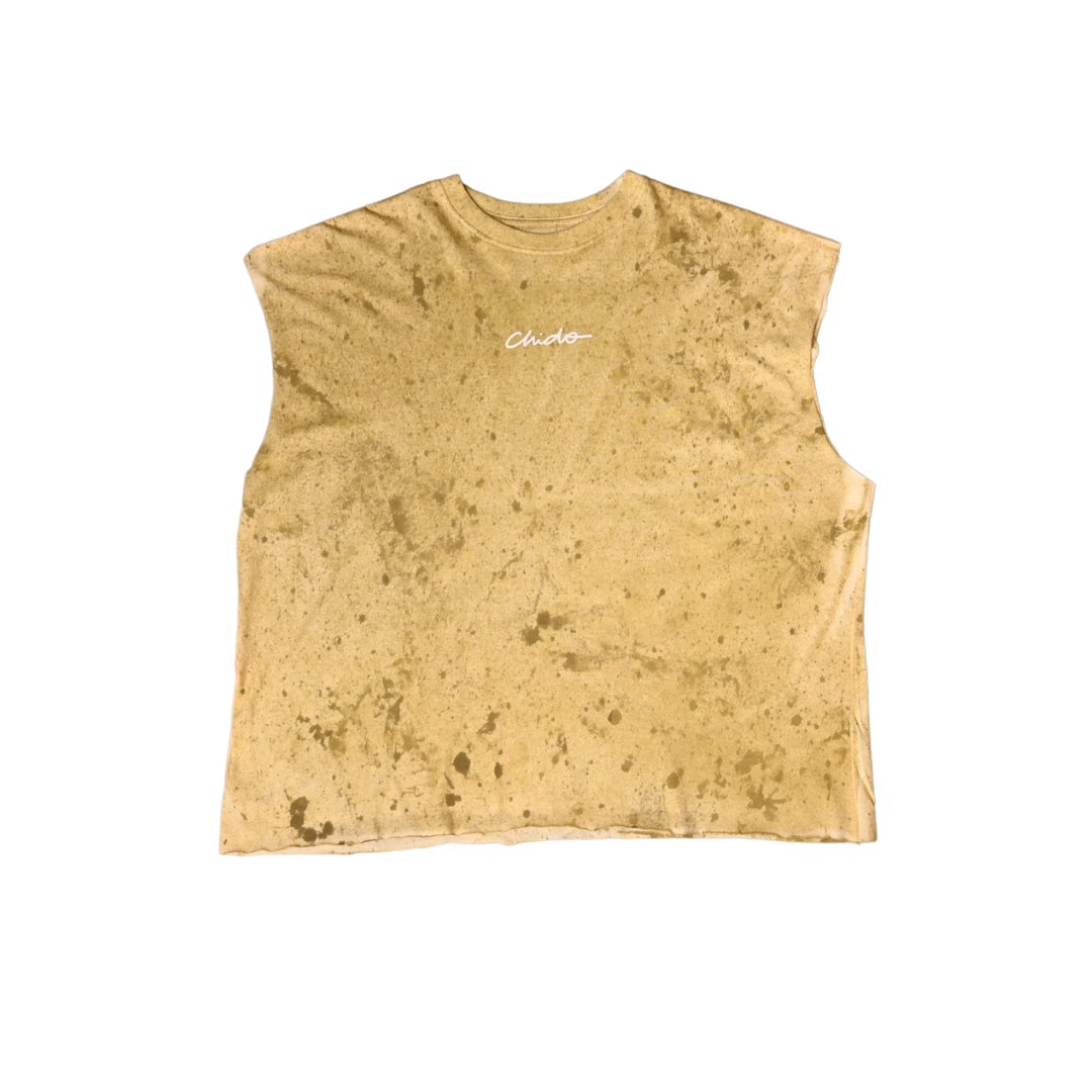 Playera sin mangas tie dye arena unisex CHIDO vista frontal